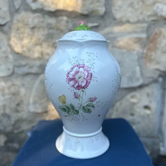 Lenox Butterfly Meadow Porcelain Beverage Dispenser